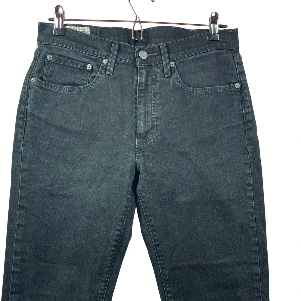 Levis black premium
